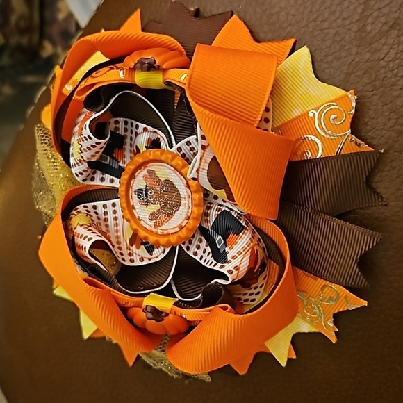 Large Turkey Thanksgiving Fall Round Ribbon Hair Bow - Picture 2 of 7